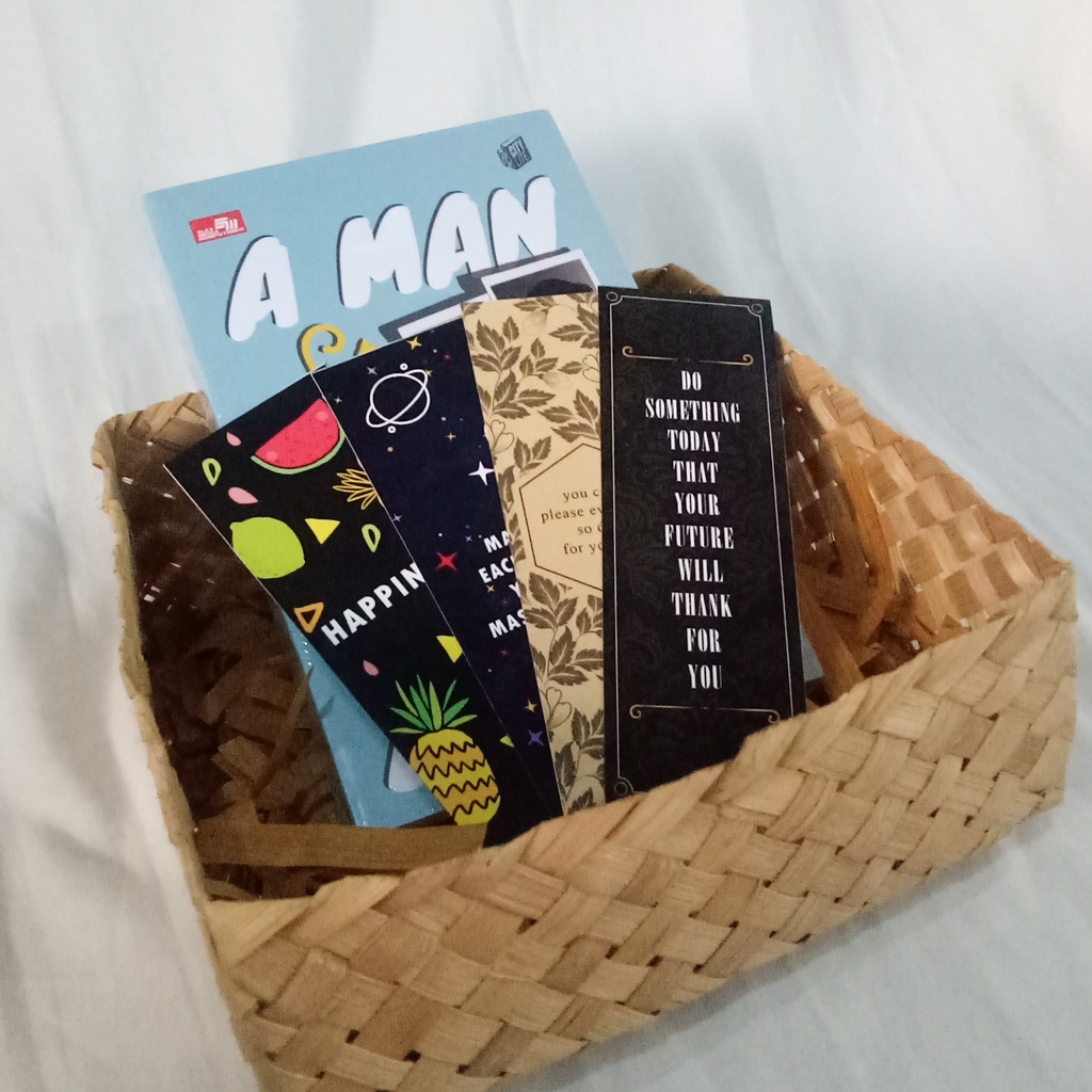 

Aesthetic Bookmark - Pembatas buku