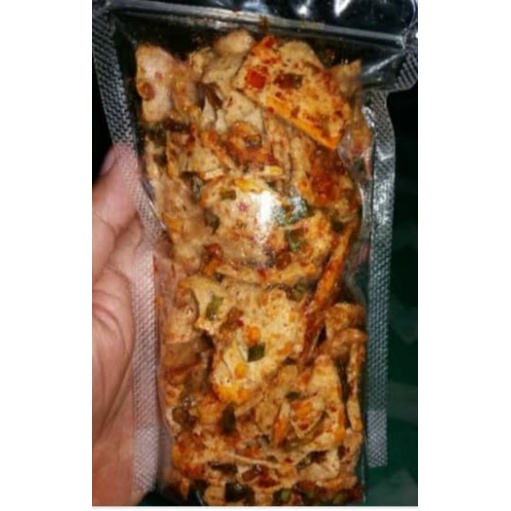 

basreng extra pedas cemilan instan gurih renyah keriuk aroma daun jeruk isi 100grm