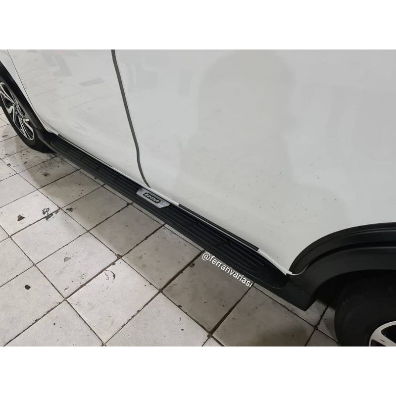 foot step ori design Innova reborn   Ferrari Variasi