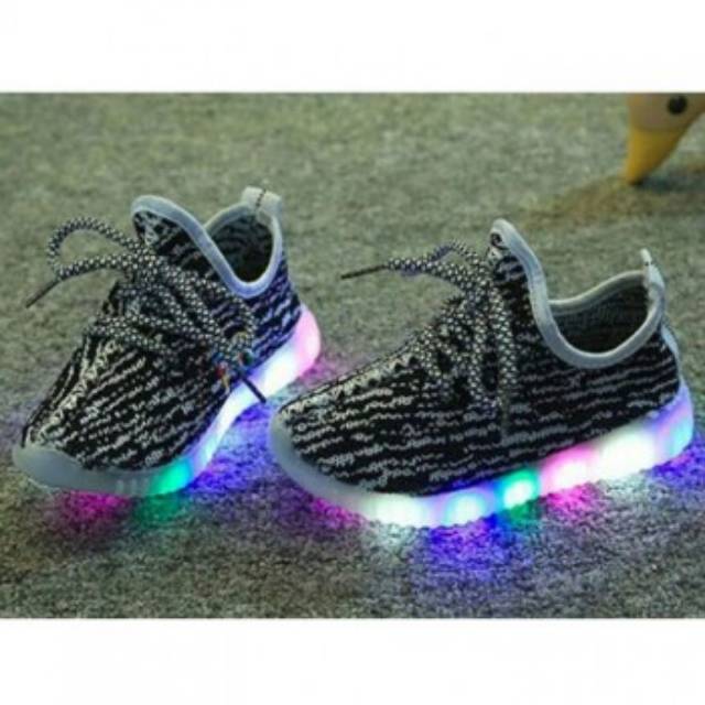 Sepatu anak LED knit Shoes sepatu lampu anak abu2