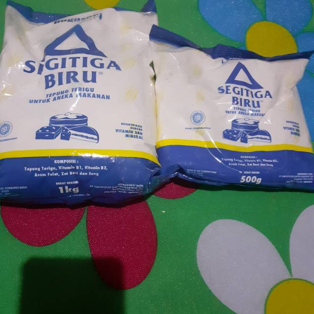 

Tepung terigu segitiga biru
