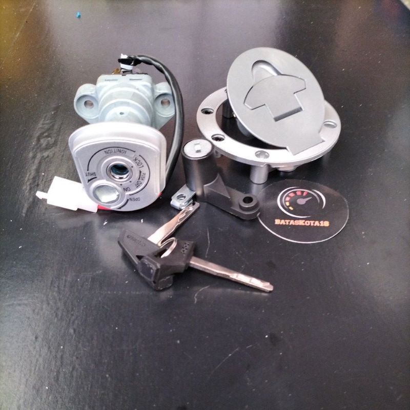 Kunci kontak key set plus tutup tangki vixion new nva nvl komplit