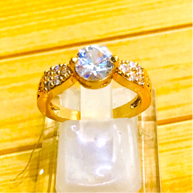 Cincin wanita / cincin replika berlian / cincin permata replika berlian / cincin lapis emas / cincin