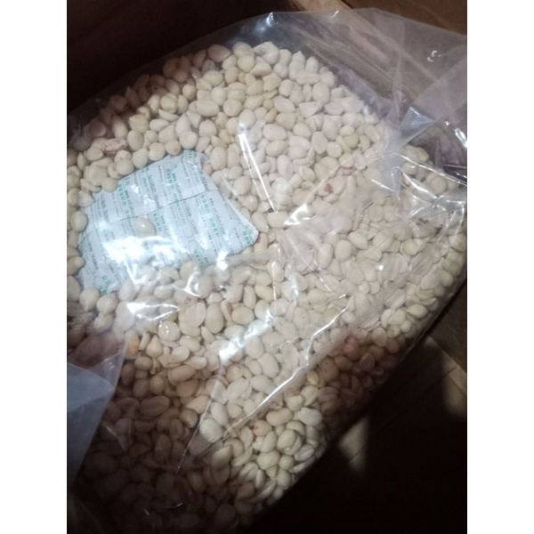 

kacang Kupas 1kg