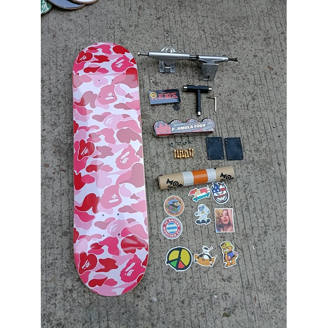 Bape set Bantalan Roda SKATEBOARD spitfire Dengan Stiker Tanpa Alat