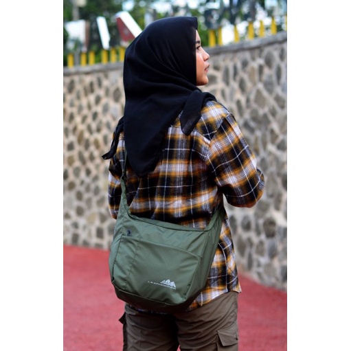 TAS SELEMPANG LEAF HOPPER GIRE URBAN SERIES SLING BAG Tas Distro