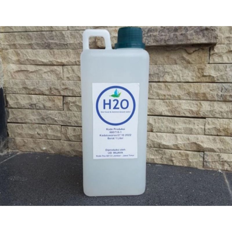 H2O-(Aquadest)-air destilasi-air murni-air suling.