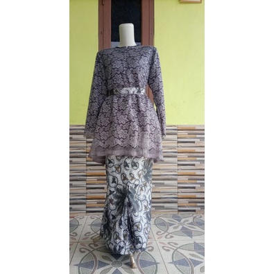 Bridesmaid / kebaya pager ayu / kebaya pendamping pengantin / atas dan rok span / tunik batik / rok batik