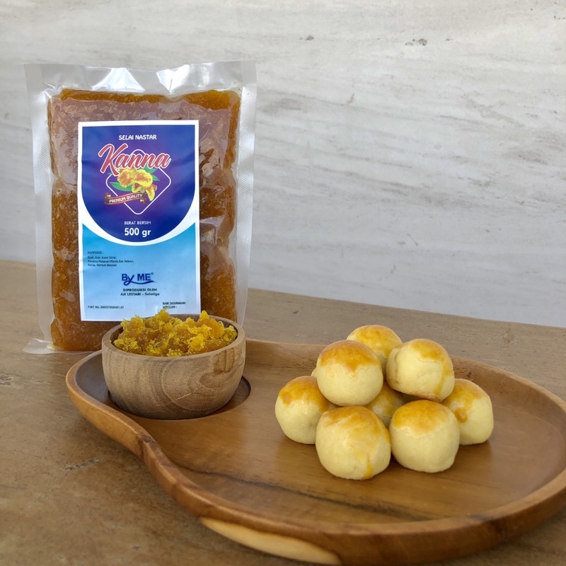

KANNA Selai Nastar Premium 500 Gram - Selai Isian Nastar Nanas Kering