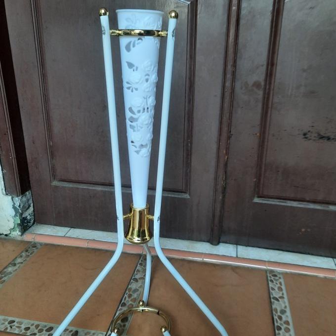 Pot Standing Besi/Pot Corong /Vas bunga tinggi/Pot Kerucut Standing