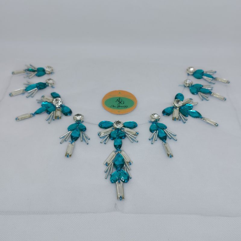 Payet rangkai leher / Payet rangkai