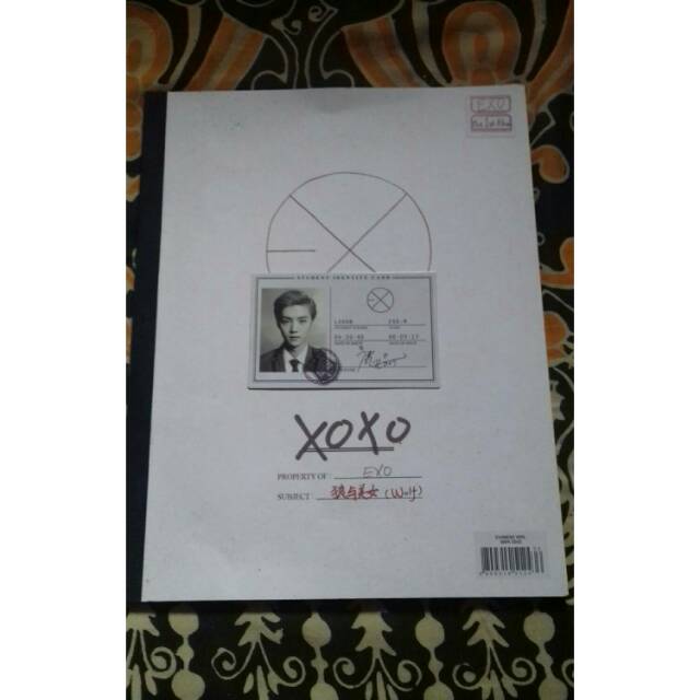 EXO - XOXO (HUG ver.) + Luhan Photocard + Poster