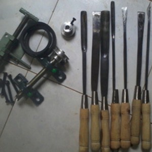 {elecstore} Komponen Mesin Bubut Kayu Lengkap dengan Pisau Pahat Bubutnya Limited