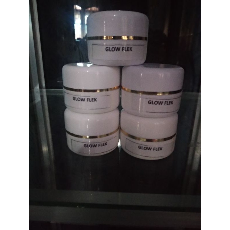 Cream Farmasi Glow Flek