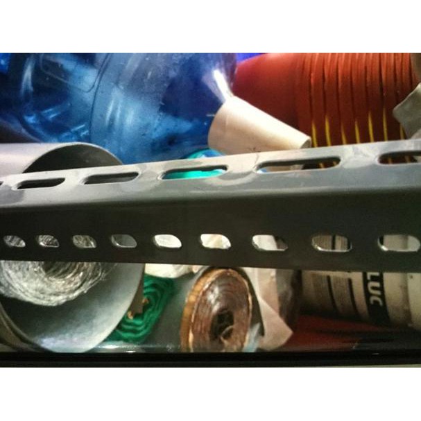 ◌ Siku lubang TEBAL 250 cm rak besi / siku bolong plat ambalan barang ▲