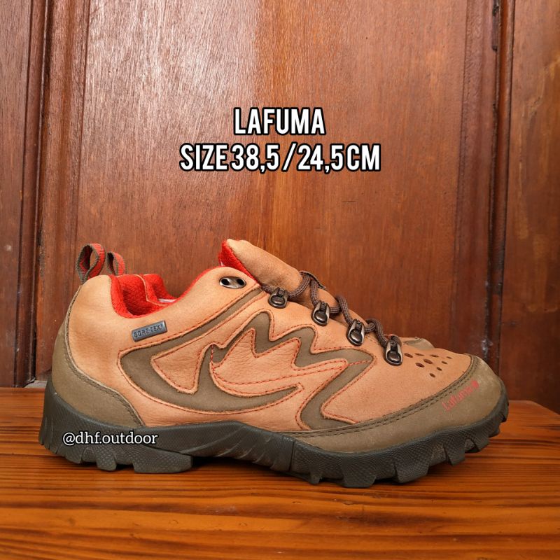 Sepatu Gunung Lafuma