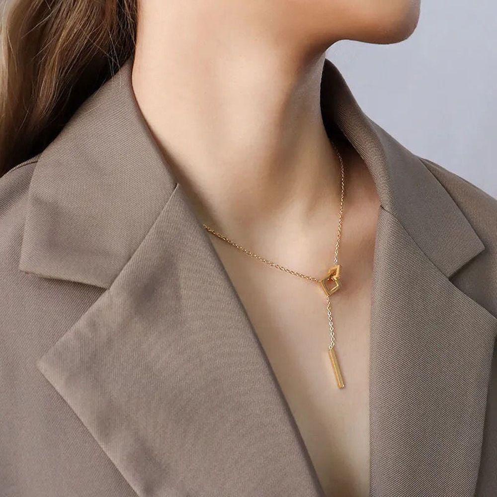 Kalung Rantai Bahan Titanium steel Gaya Vintage Untuk Wanita