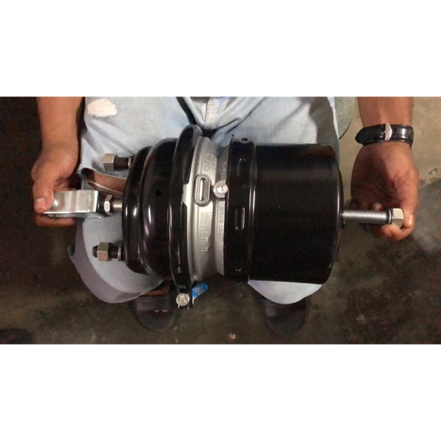 BRAKE CHAMBER BELAKANG REAR DOUBLE 30/24 HINO 500 UD QUESTER (SPAREPART)
