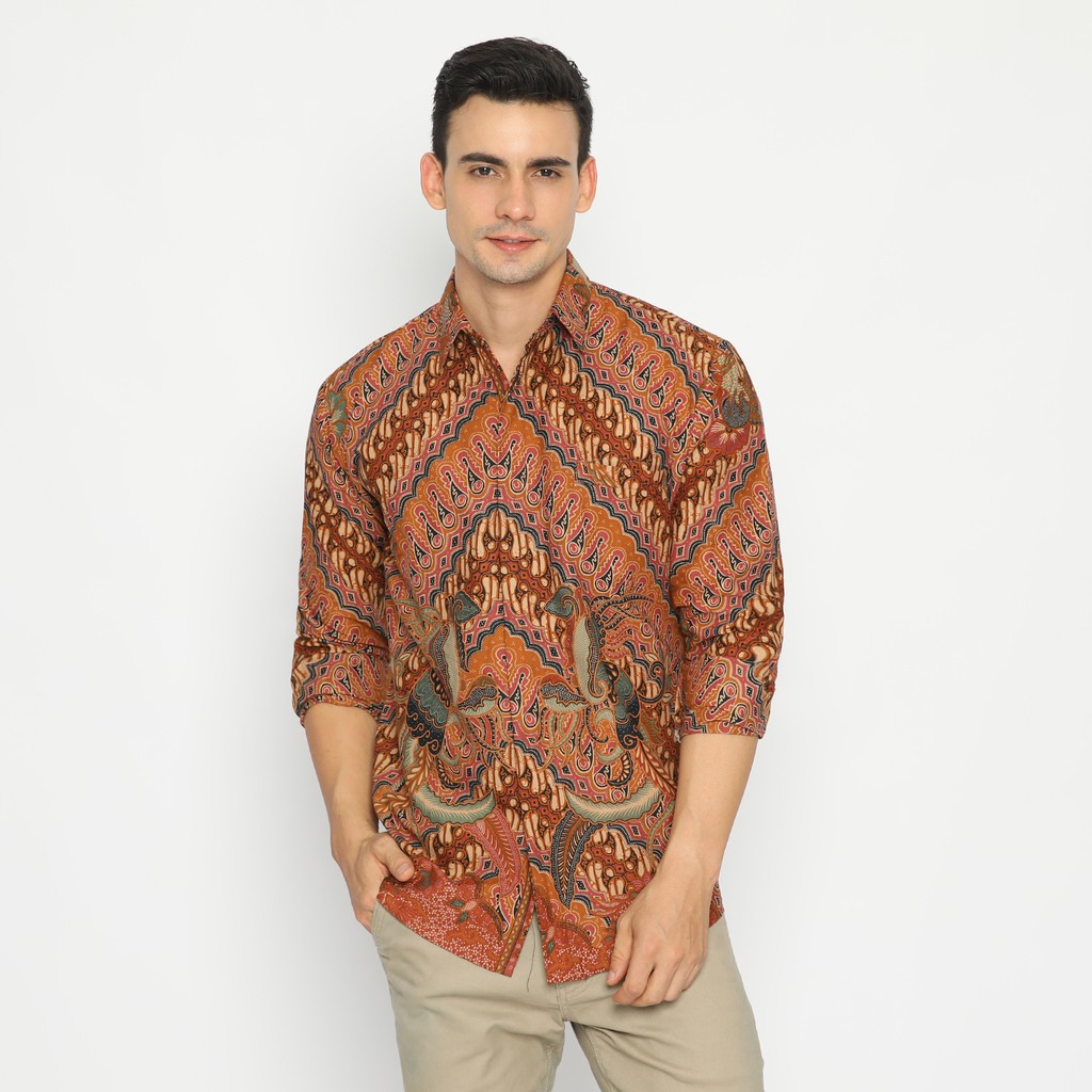 BATIK PRIA LENGAN PANJANG Kemeja Premium Parang Seling Kusumo Coklat Cokelat 727239 Cap 72 - Baju Kemeja Atasan Pakaian Setelan Batik Pria Cowok Laki Laki Remaja Keluarga Kantor Lengan Panjang Modern Slimfit Slim Fit Premium Kekinian