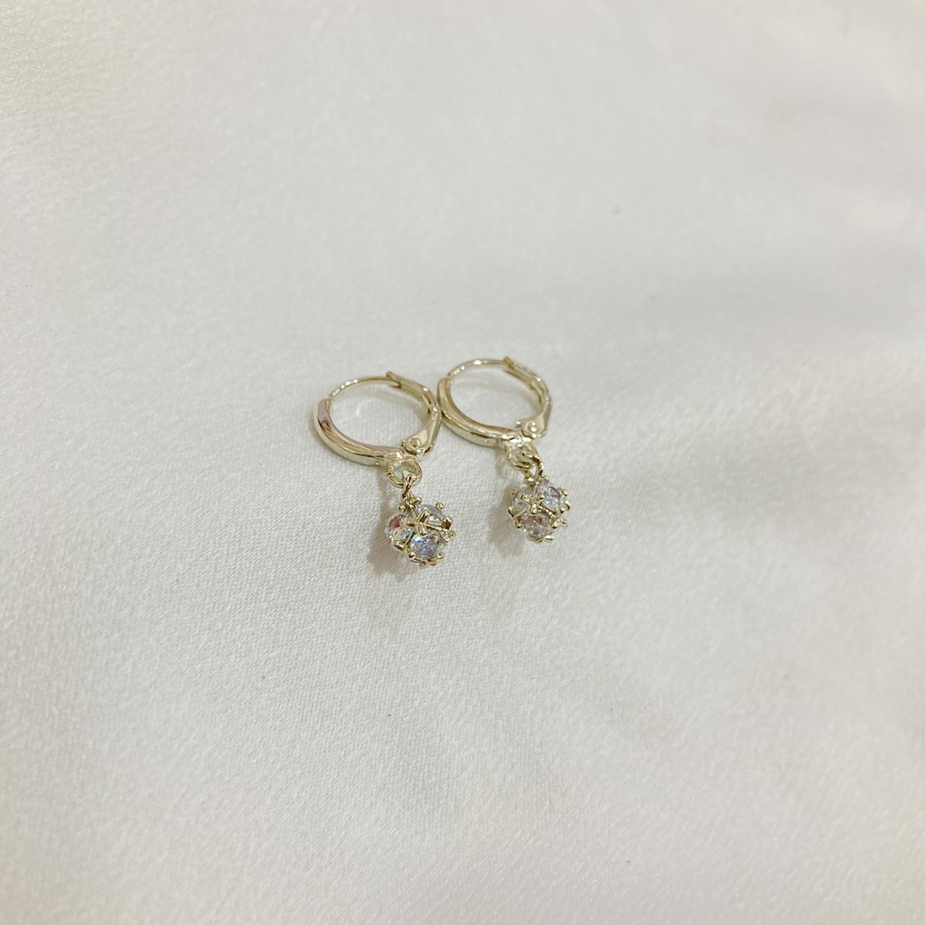 Anting Kubik Lapis Emas Aksesoris Fashion Simple - Emas