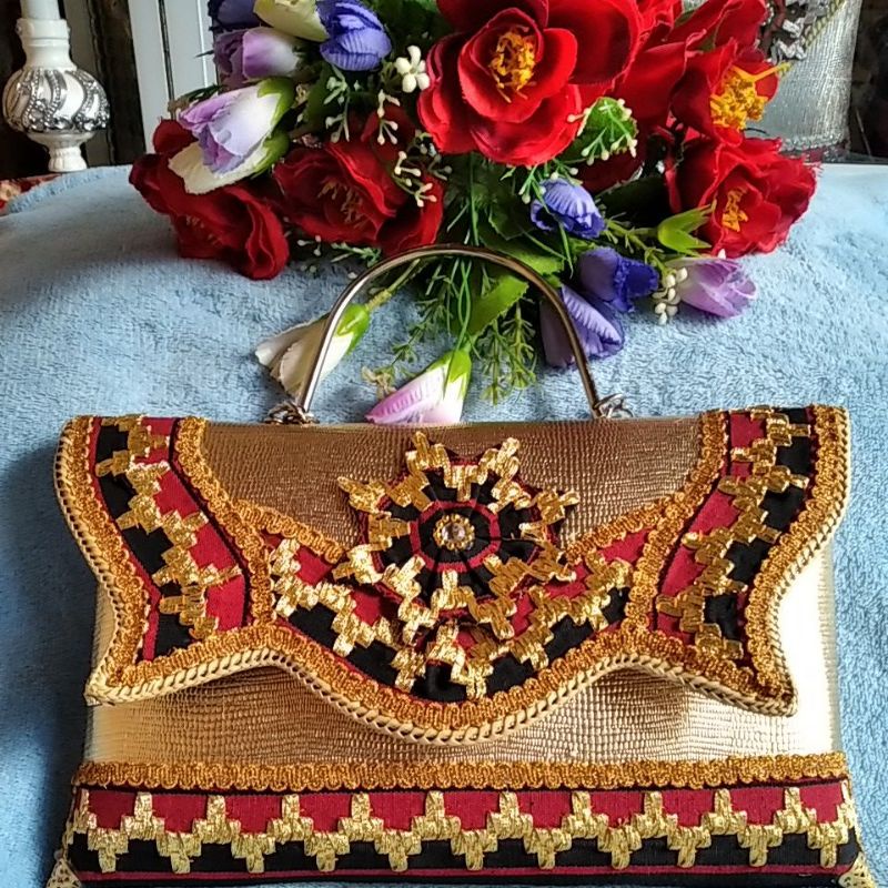 Tas pesta/Clutch tapis lampung (tas wanita, tas tapis, tas etnik, dompet tapis, tas kekinian)