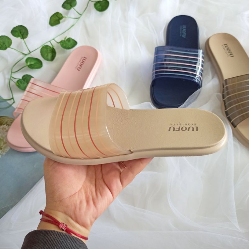 SANDAL CEWEK | SELOP CEWEK | SELOP LUOFU