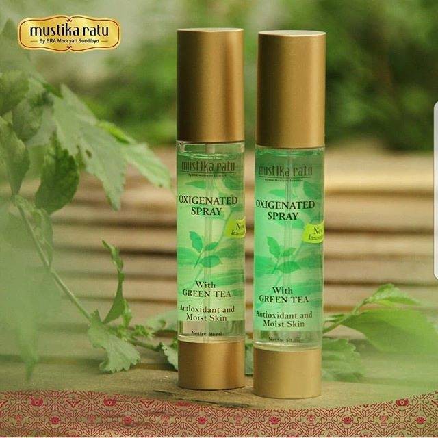 MUSTIKA RATU OXIGENATED SPRAY WITH GREEN TEA - 50ML