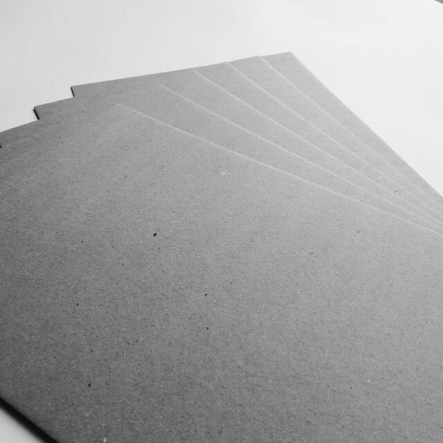 

( 5 Lembar ) Kertas Board No. 50 / Karton 1 mm Uk Plano 65 cm X 75 cm RJ4