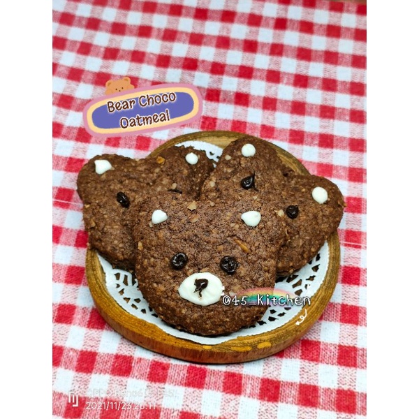 

Bear Choco Oatmeal Cookies by @45_kitchen