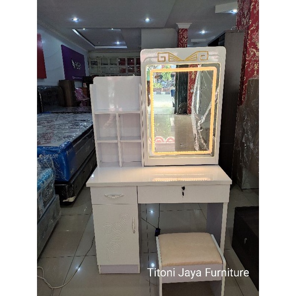 [PEKANBARU FREE ONGKIR] Meja Rias import sleding berlampu