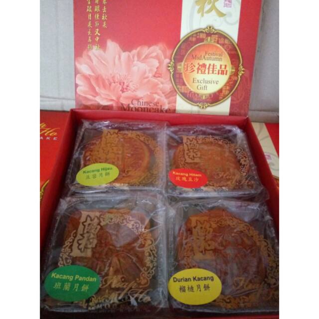 

Mooncake 4rasa (Hitam, Hijau, Pandan, Durian)