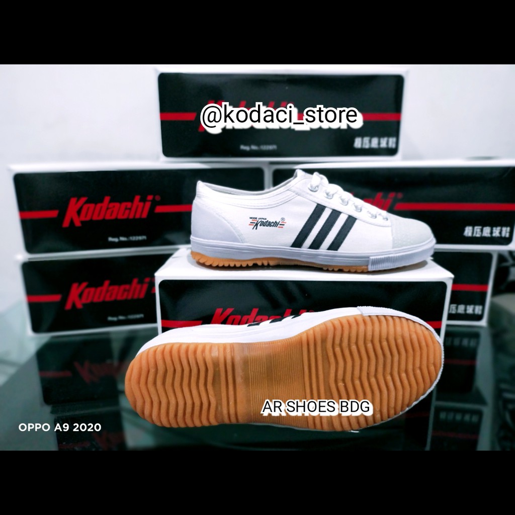 RB SEPATU KODACHI 8111 PUTIH HITAM /KODACHI 8111 PUTIH/KODACHI CAPUNG 8111/SEPATU OLAHRGA KODACHI