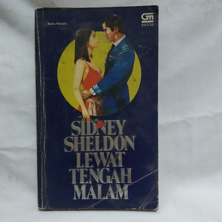 

Novel Inggris Buku bekas import 2 Buku Bekas Buku lama Buku Vintage Novel Luar Inggris Novel Import terjemahan lawas jadul langka