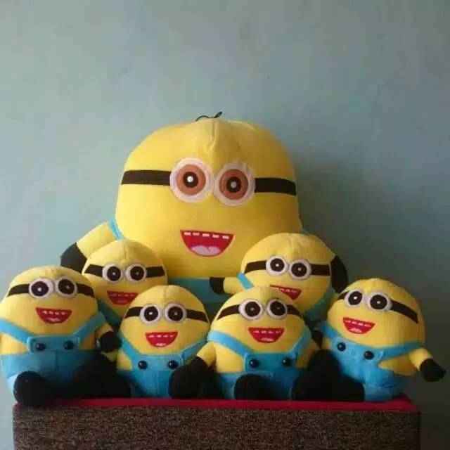 Boneka minion beranak 6.