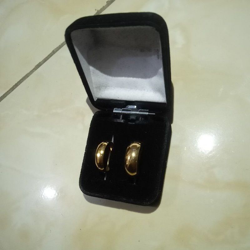 cincin emas couple