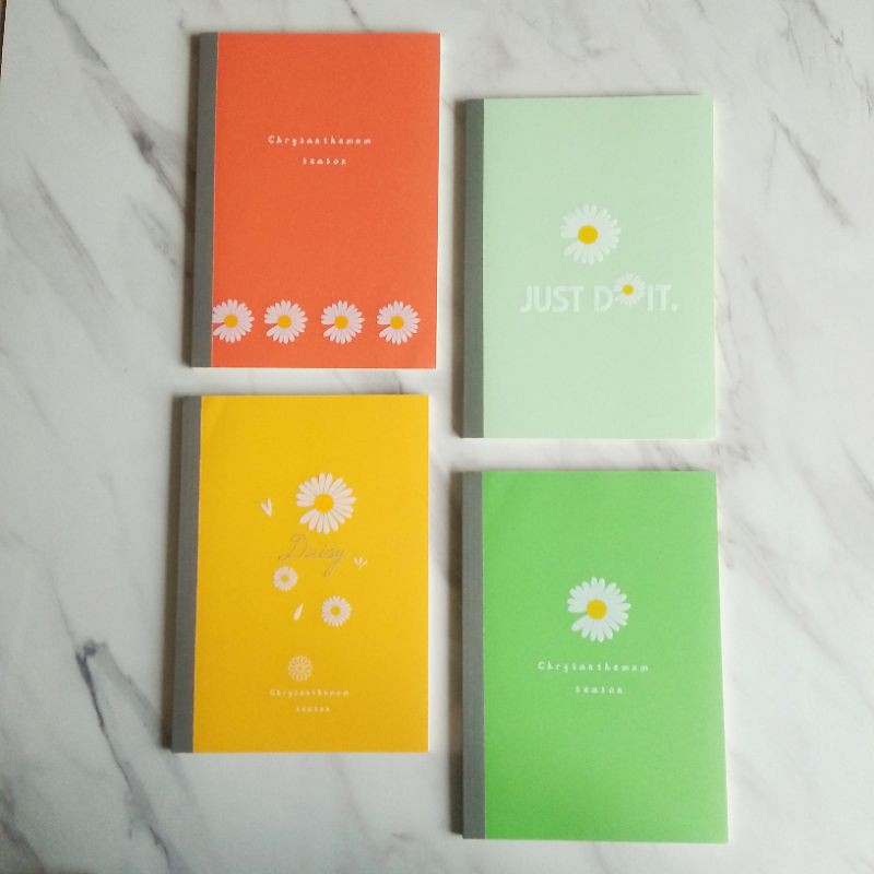 

[OWL] Buku Tulis Daisy Sea Gradation