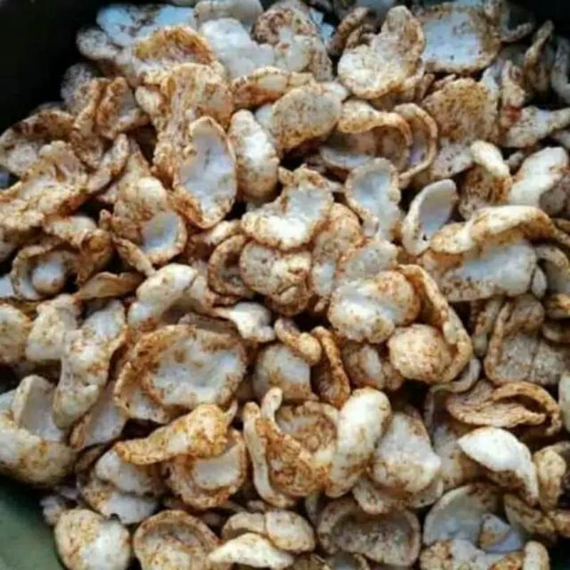 

Kerupuk bawang bumbu serundeng / cemilan khas cirebon