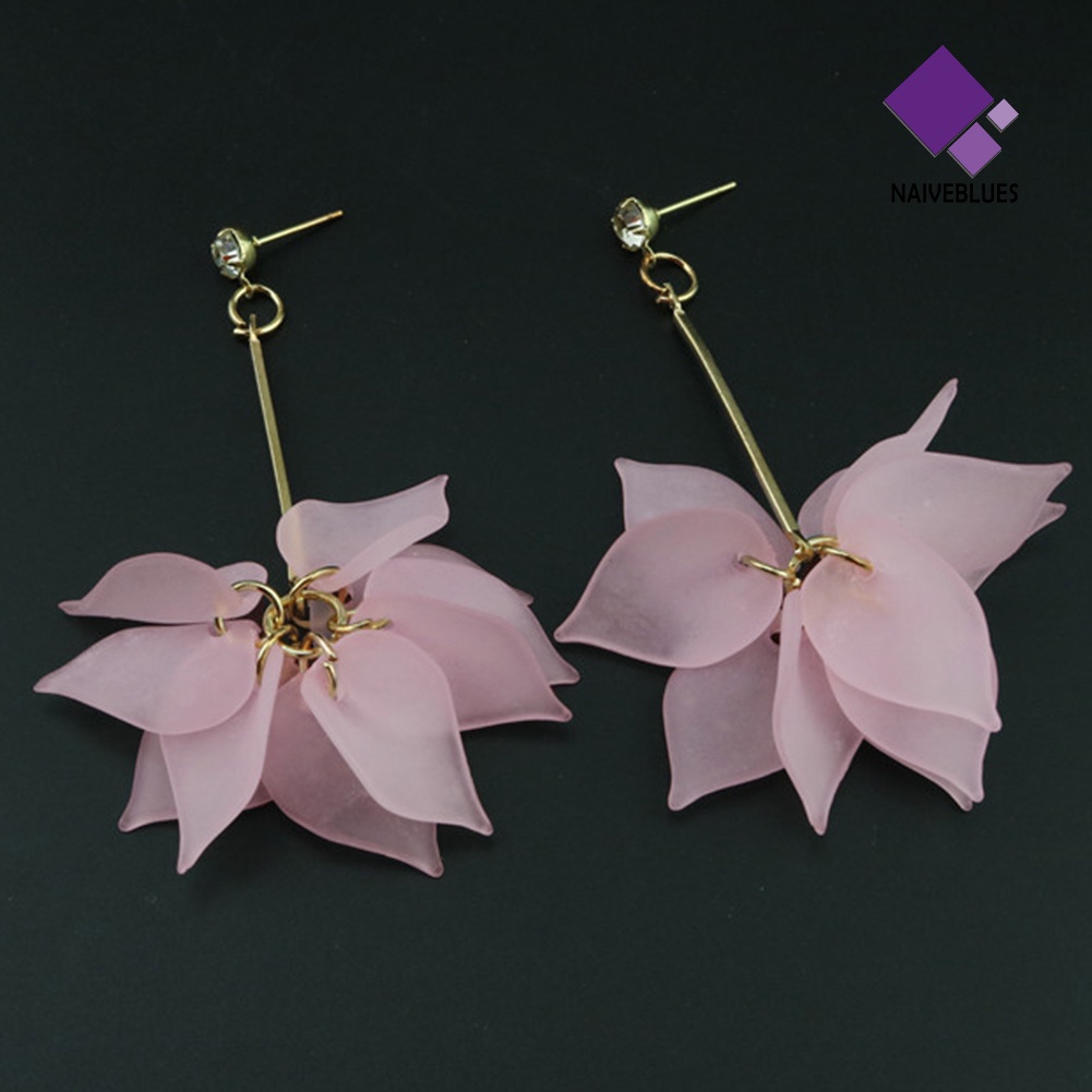 Anting Stud Panjang Bentuk Kelopak Bunga Bahan Resin Untuk Wanita