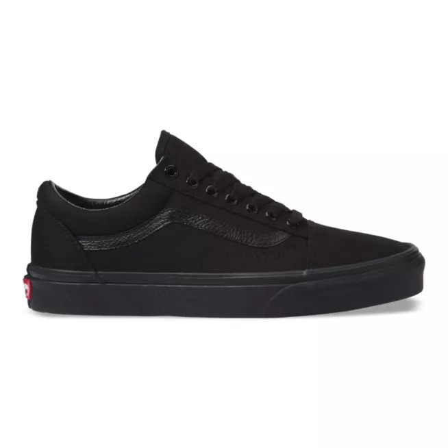 Sepatu Vans Sneakers Oldskool Hitam Polos