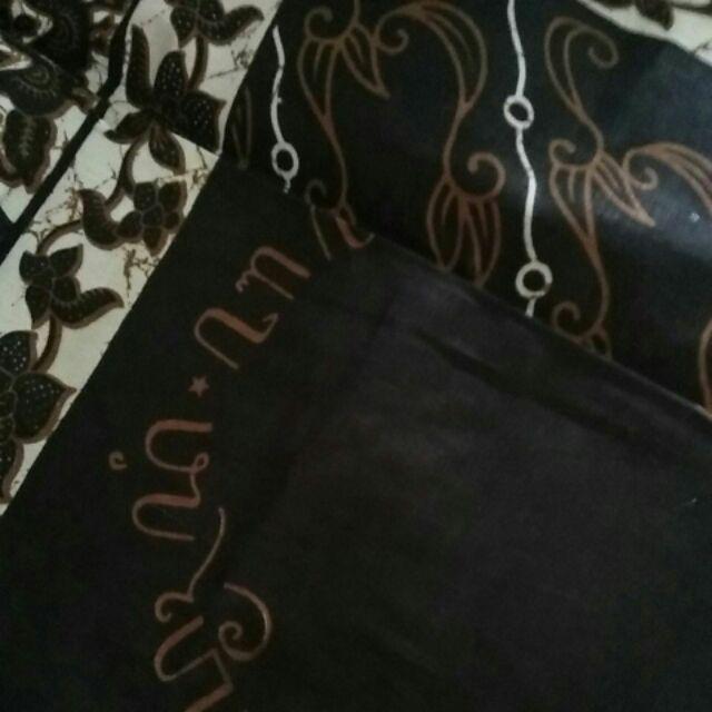 Sarung Batik Pekalongan Motif Huruf Jawa Kain Halus Berkwalitas