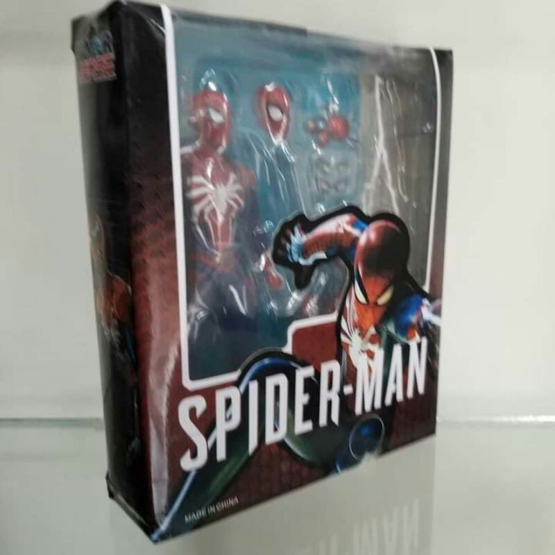 Mainan action figureShf spiderman ps4
tinggi sekitar 6 inch
Full artikulasi
Detail bagus