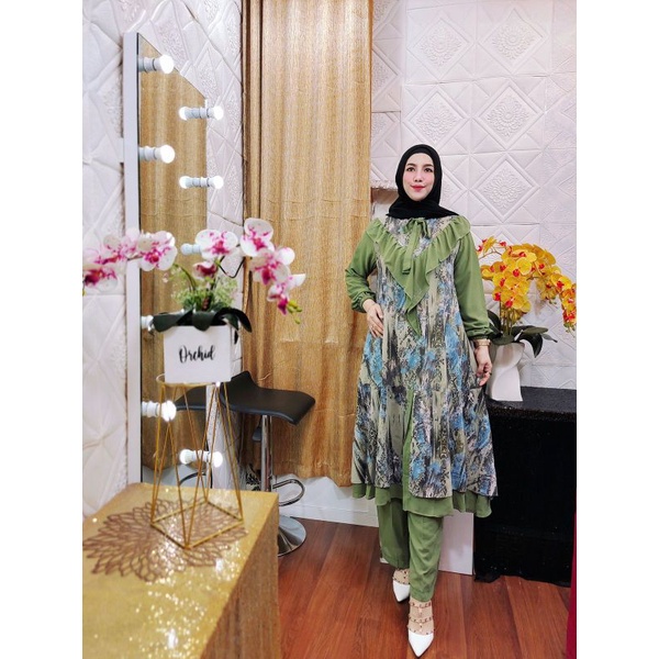 “One set Nazla abstrak