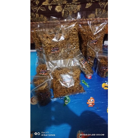 

usus krispi daun jeruk pedas