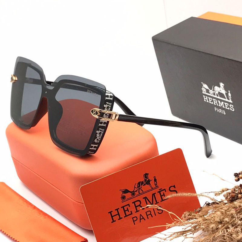 TERMURAH SE-SHOPEE KACAMATA 8245 - SUNGLASSES KACAMATA WANITA KACAMATA FASHION WANITA KACAMATA IMPORT EKSPOR KACAMATA KEREN KACAMATA GAYA