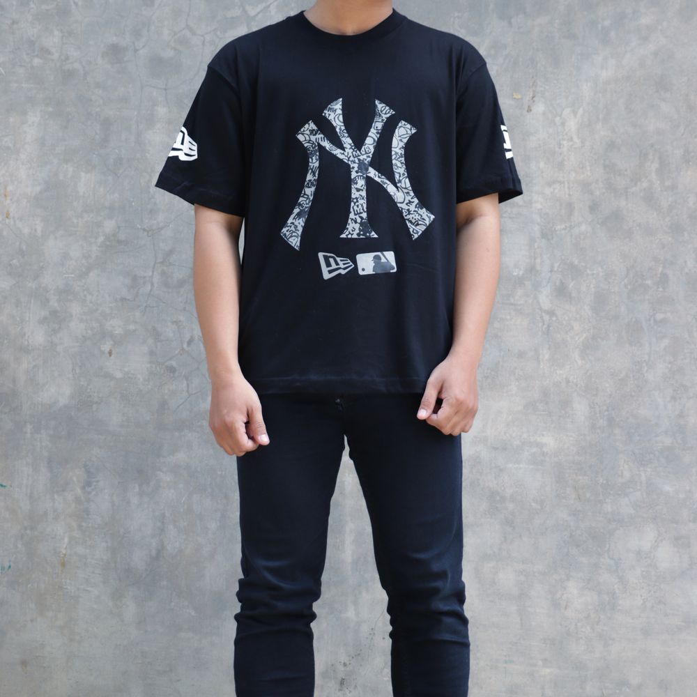 paduka original Kaos MLB NY Monogram Mega-Logo Overfit T-Shirts Original