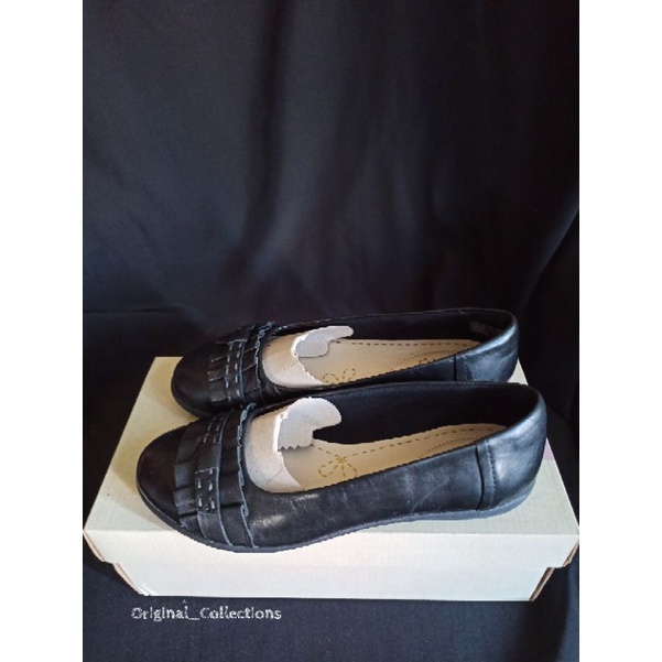 Sepatu Flat Wanita Clarks Feya Island Black Original