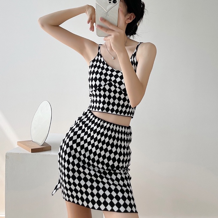 【Elegant】Sexy Low Cut Houndstooth Cami Top &amp; Slit Skirt  Two Piece Set 7473