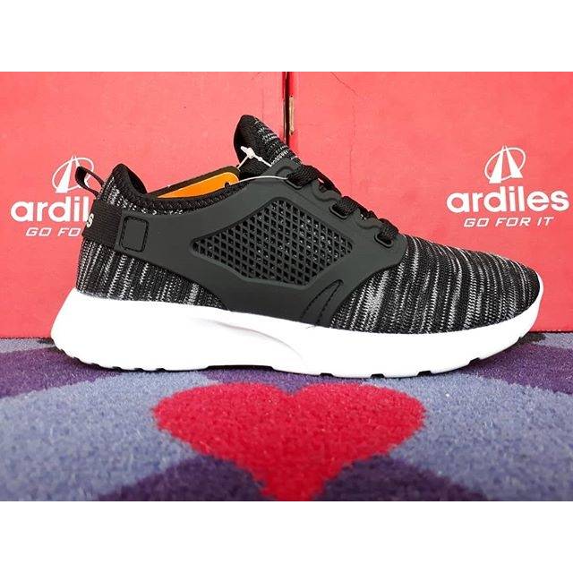 Sepatu Ardiles Eldora Hitam