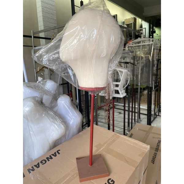 Patung manekin kepala foam