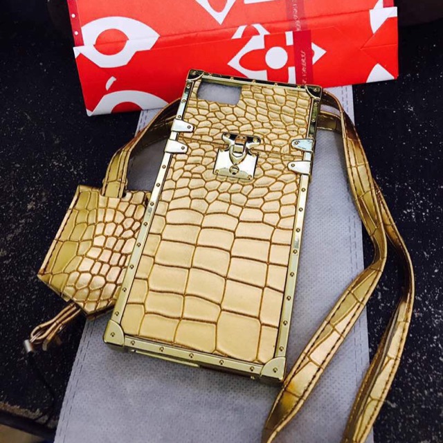 Case  Lv croco iphone